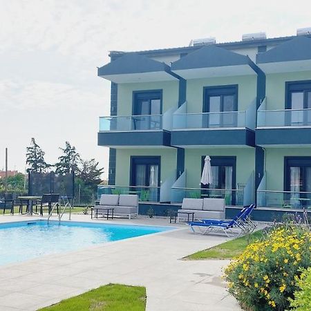 Paramithi Luxury Apartments Nikiti  Exterior foto
