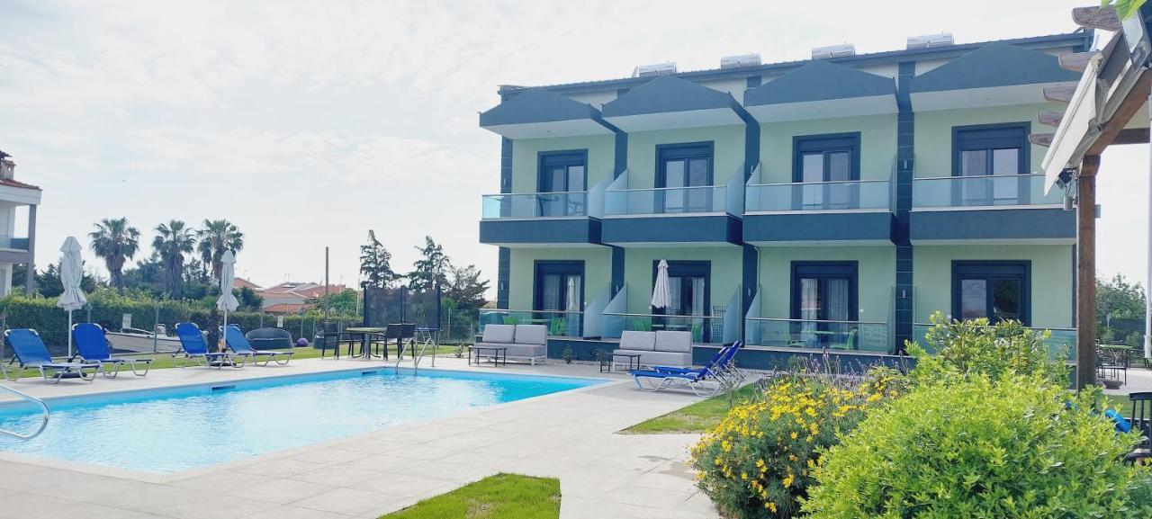 Paramithi Luxury Apartments Nikiti  Exterior foto